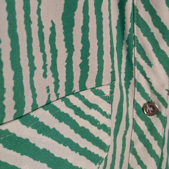 Notations Large Green‎ & White Vertical Striped Long Sleeve Button Down Shirt - Picture 11 of 11
